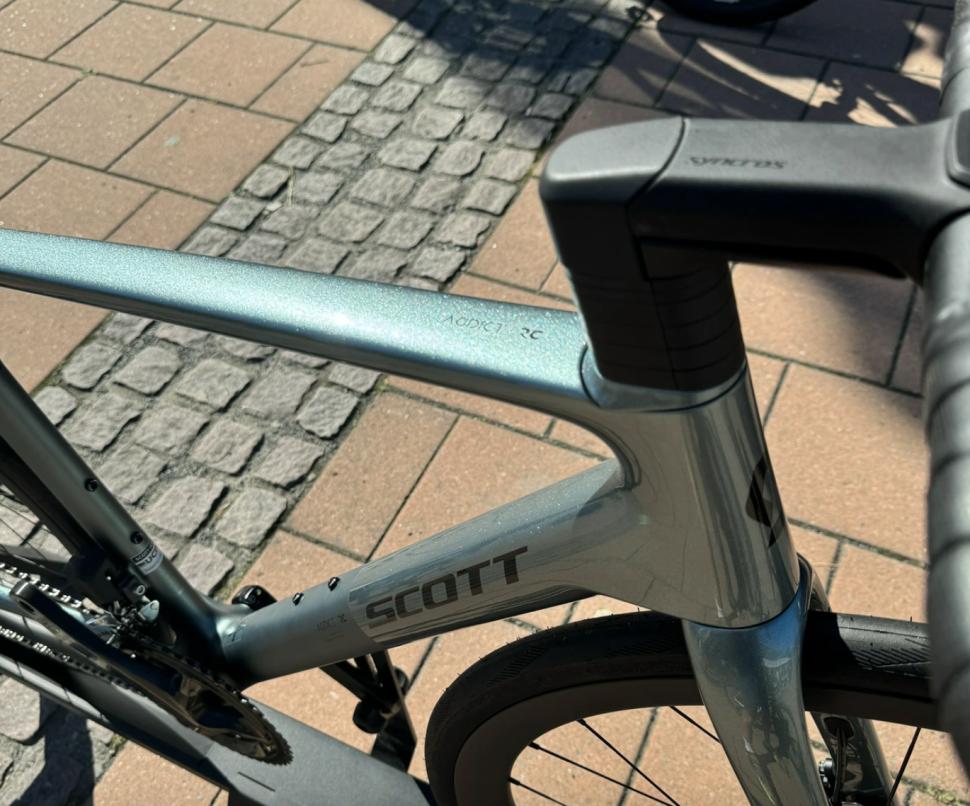 2025 Scott Addict RC leaked headtube Weight Weenies @Esbeny