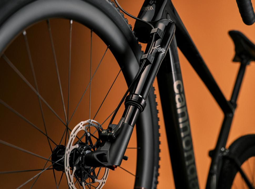 2025 Cannondale Topstone Carbon Lefty fork
