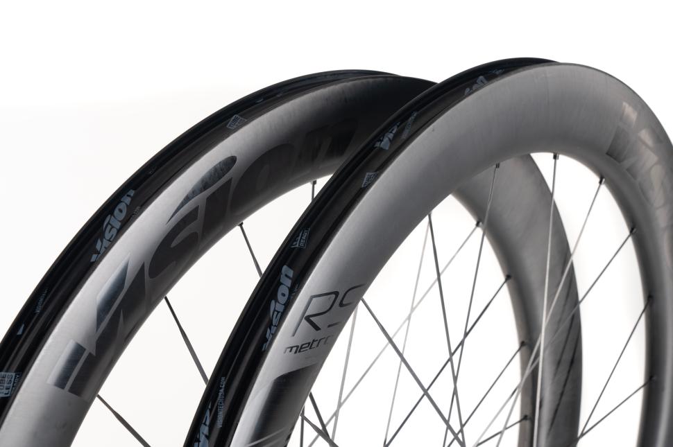 2025 Vision Metron RS 60 wheelset