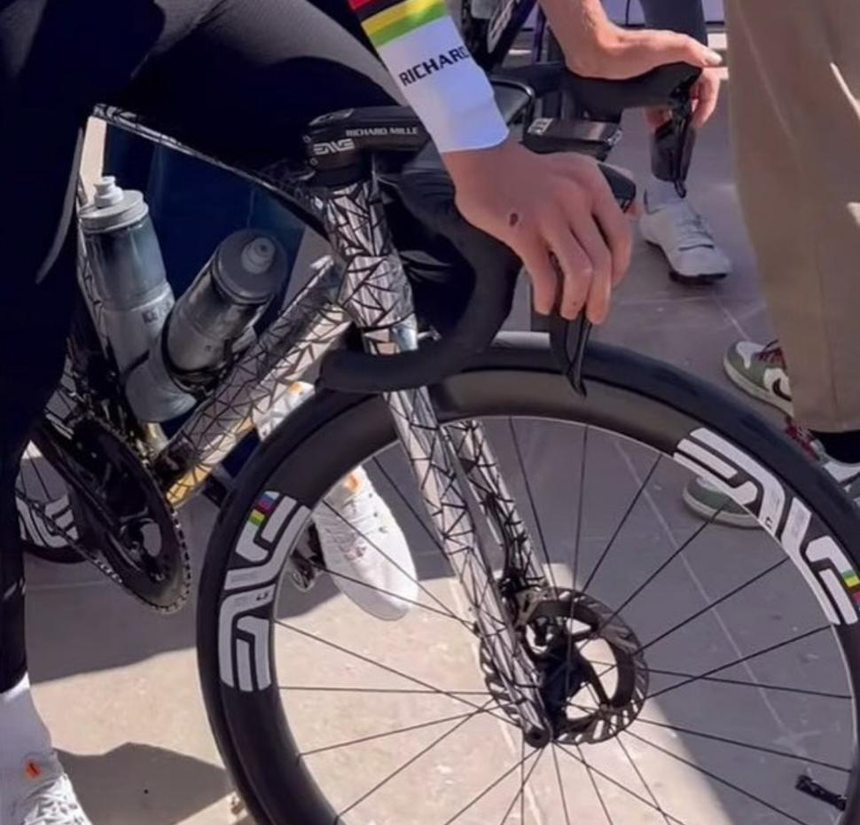 2025 Tadej Pogacar Colnago V5Rs front view