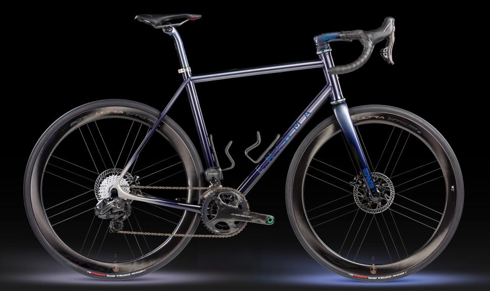 2025 Enigma Eikon titanium road bike
