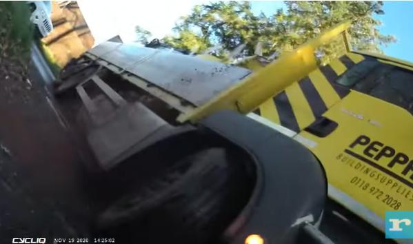 Near Miss of the Day 501 screenshot