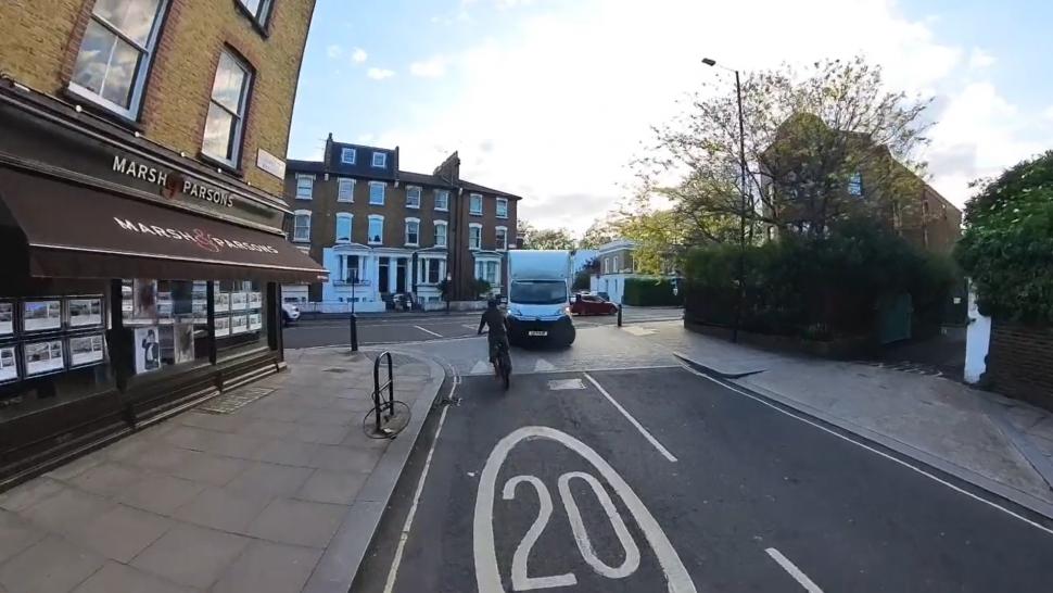 Van driver narrowly avoids hitting cyclist, yells "f*** off" at Jeremy Vine (screenshot Jeremy Vine/Twitter)