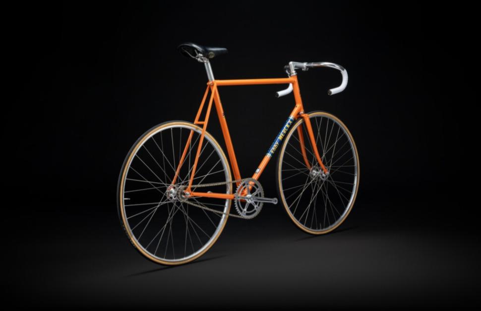 Restored Colnago track bike sells at auction