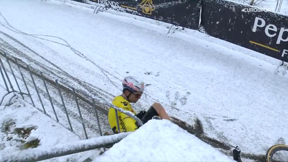 Wout van Aert cyclocross crash