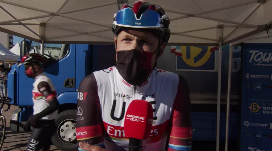 Matteo Trentin UAE (screenshot)
