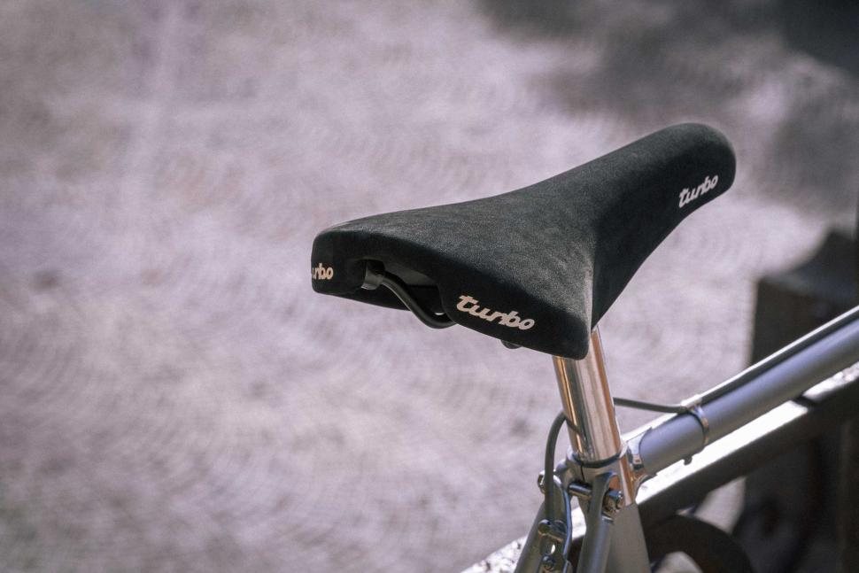 SELLE ITALIA_2024_TURBO_1980_action