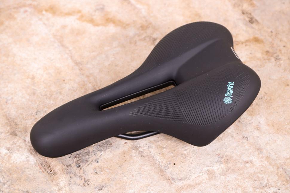 Selle Royal Float Athletic saddle.jpg