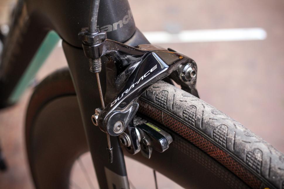 Shimano Dura-Ace R9150 Di2 - front brake.jpg