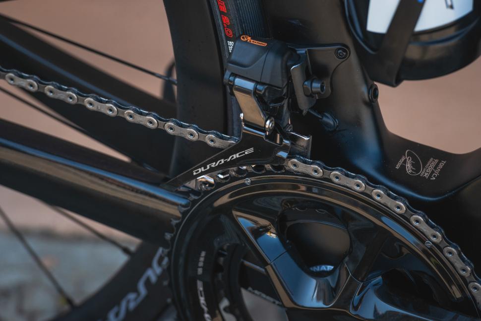 Shimano Dura-Ace R9200 - Pinarello Dogma F - Detail (CREDIT Irmo Keizer_Andreas Dobslaf)-11
