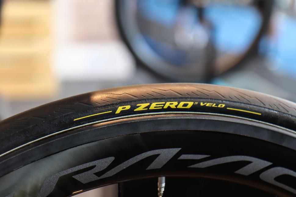 simon_yates_race_bike-1.jpg