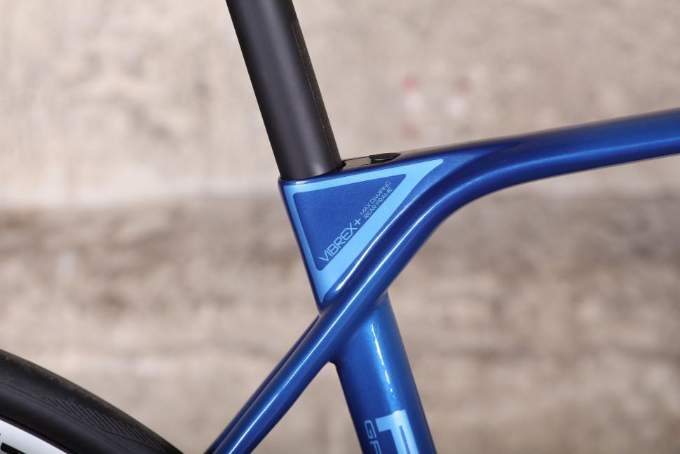 Simplon Pavo GranFondo Disc - seat tube junction.jpg