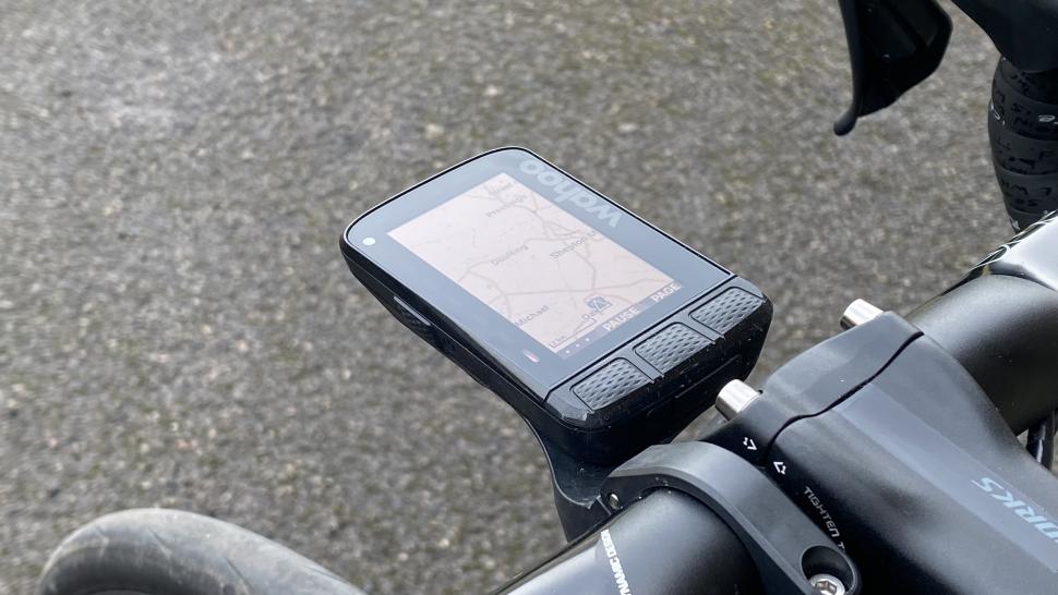 2022 Wahoo Roam V2 on bike map screen