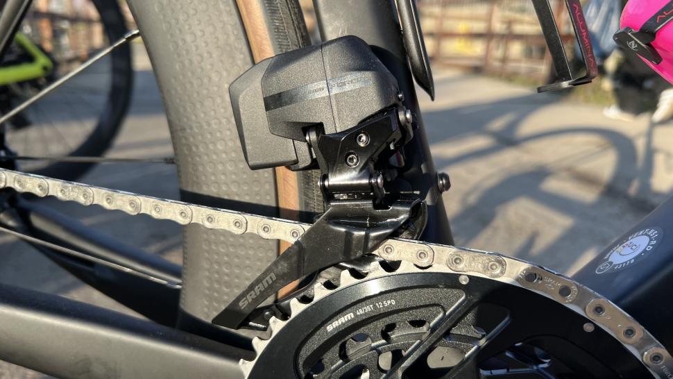 2023 Sram Force AXS front mech