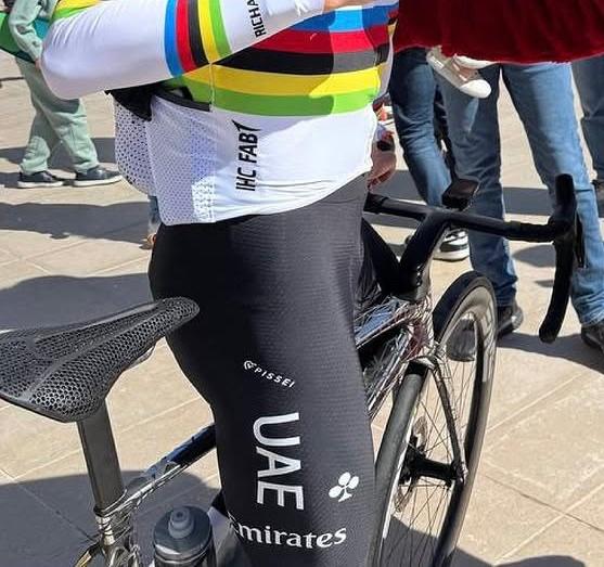 Pogačar mystery bike