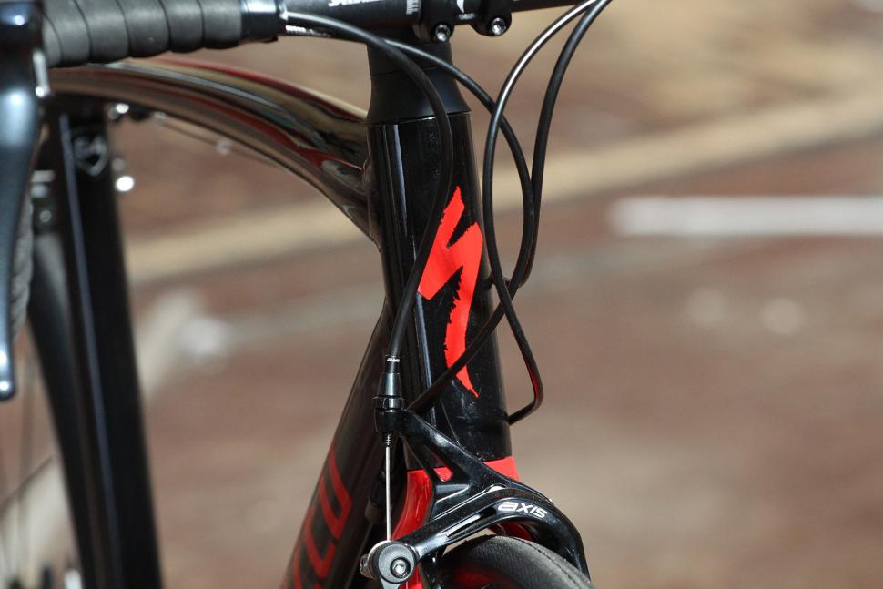 Specialized Allez E5 - head tube badge.jpg