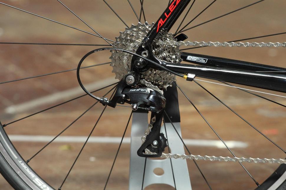 Specialized Allez E5 - rear mech.jpg