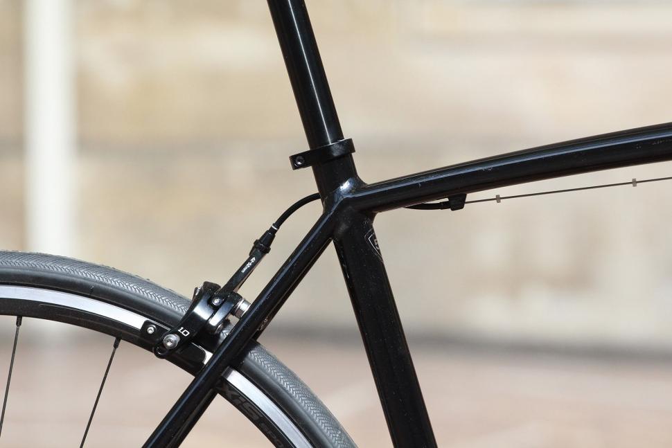 Specialized Allez E5 - seat tube junction.jpg