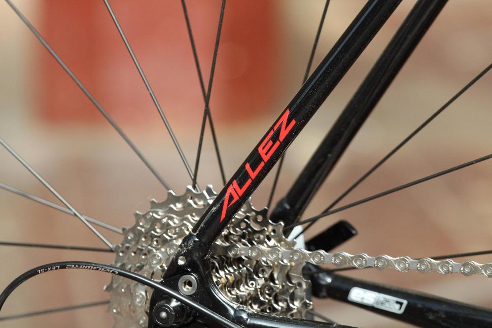 Specialized Allez E5 - stay detail.jpg