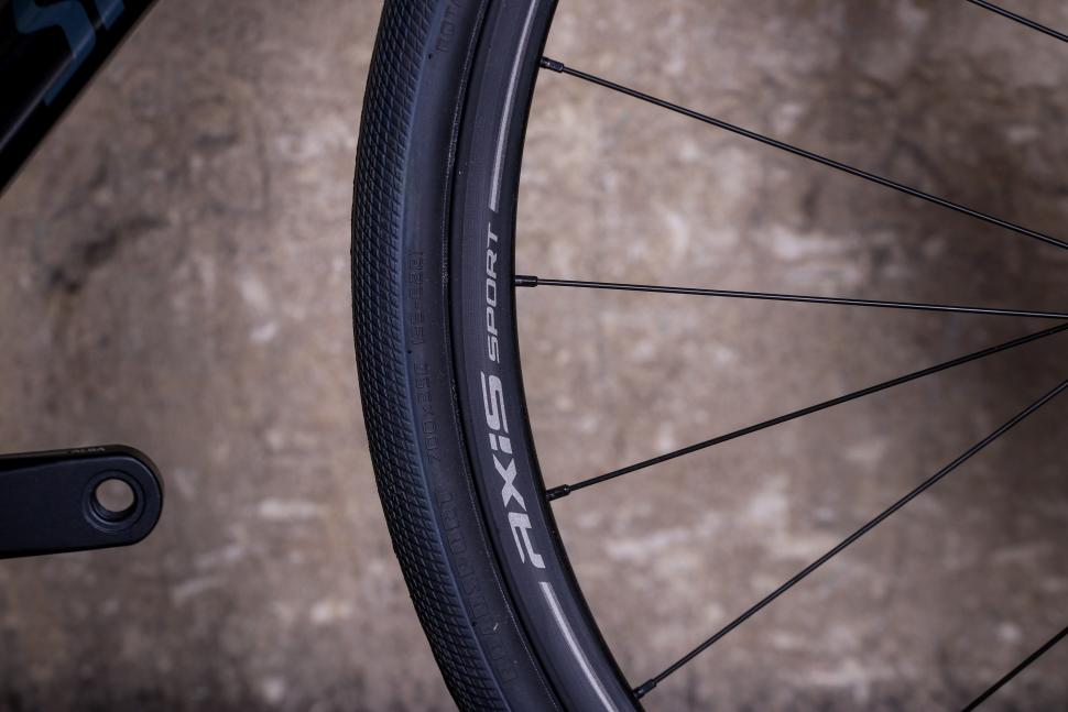 Specialized Diverge Comp E5 - rim.jpg