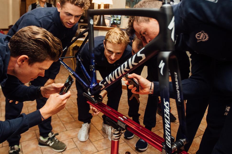 specialized ltd edition tarmac quick step 2019 3