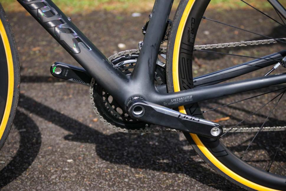 Specialized Roubaix - bottom bracket.jpg
