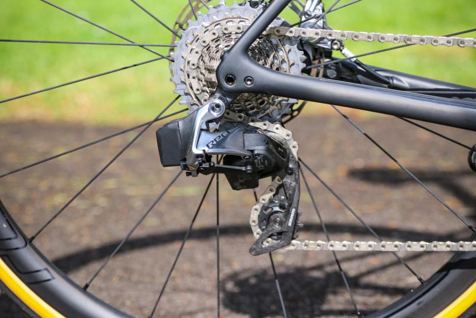 Specialized Roubaix - rear mech.jpg