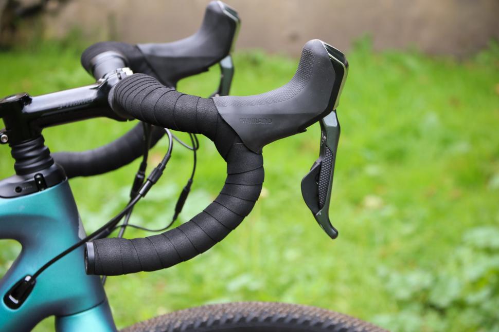 Specialized S-Works Diverge - bar and shifter.jpg