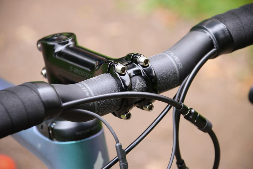 Specialized S-Works Diverge - bars 2.jpg