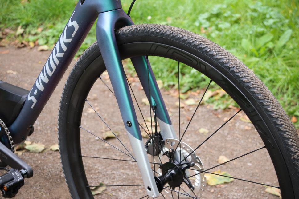 Specialized S-Works Diverge - fork 2.jpg