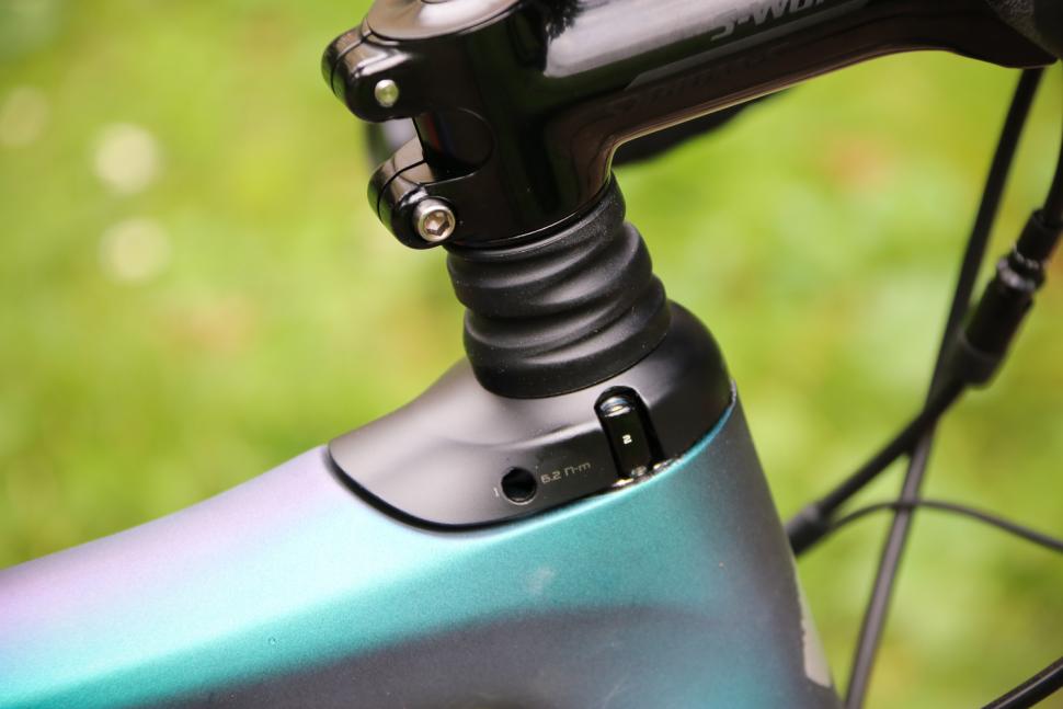 Specialized S-Works Diverge - future shock.jpg