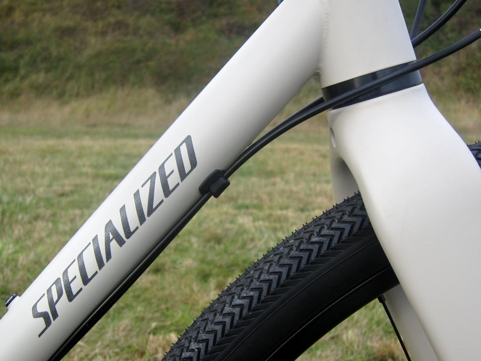 Specialized Sequoia Expert - Down Tube Logo.jpg