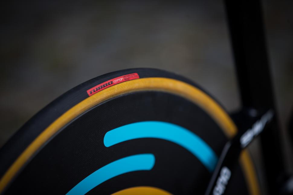Specialized Shiv TT20.jpg