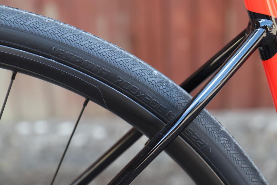 specialized_diverge_e5_sport20.jpg