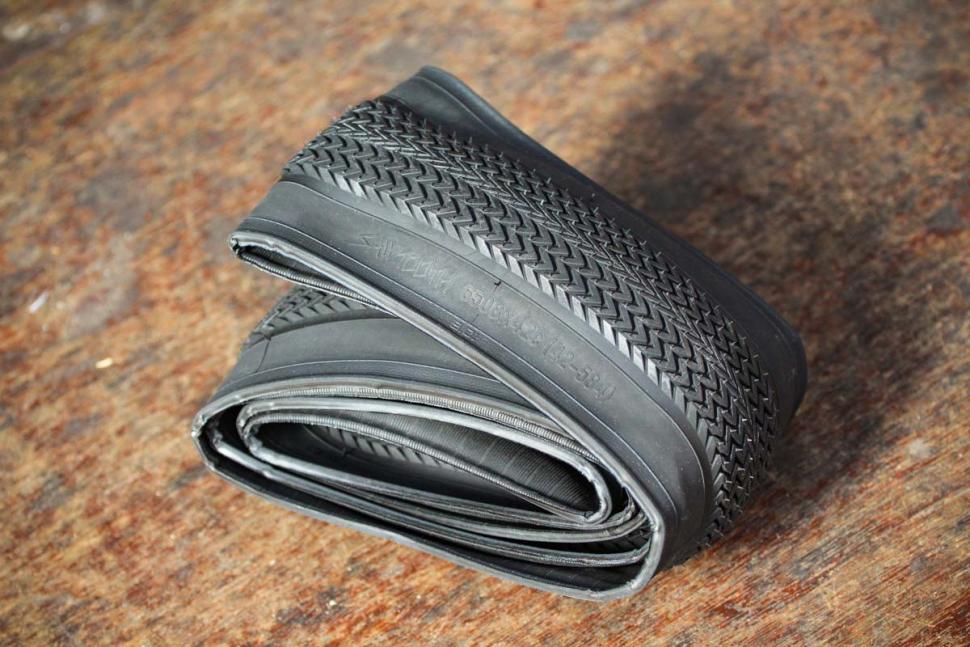 specializedsawtooth2blissreadytires-folded