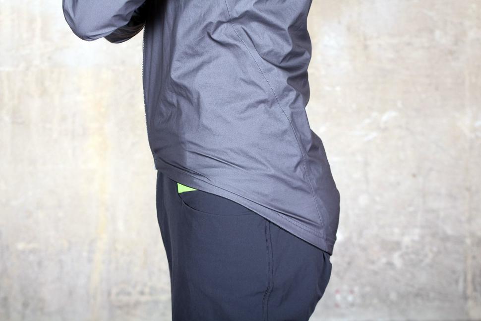 Sportful Stelvio jacket - drop.jpg