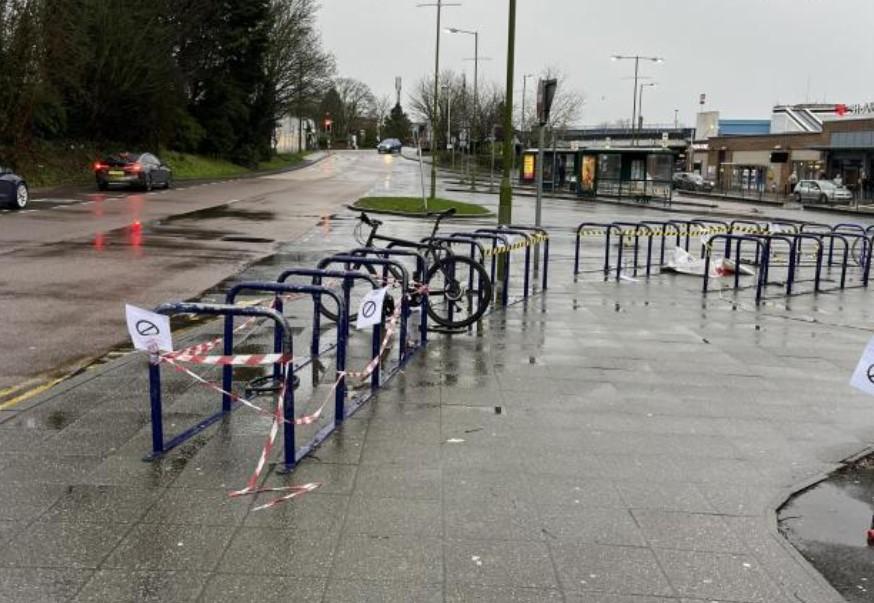 St Albans cycle racks suspended (Thameslink) 