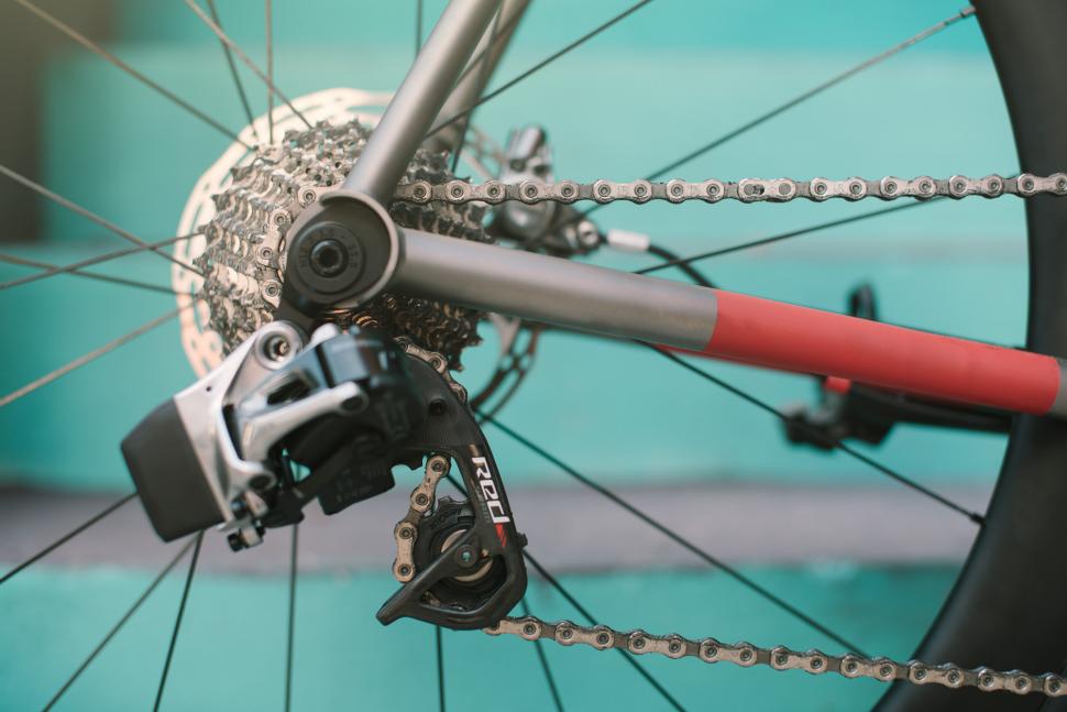 _stoemper_vincent_titanium_13.jpg