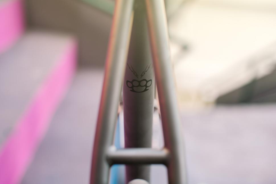_stoemper_vincent_titanium_15.jpg