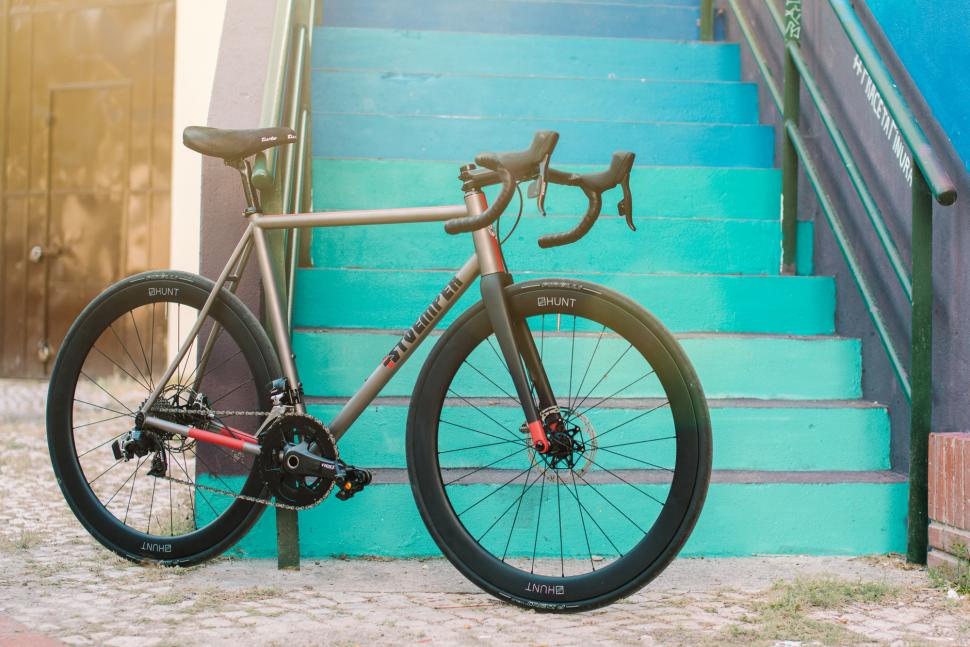 _stoemper_vincent_titanium_4.jpg
