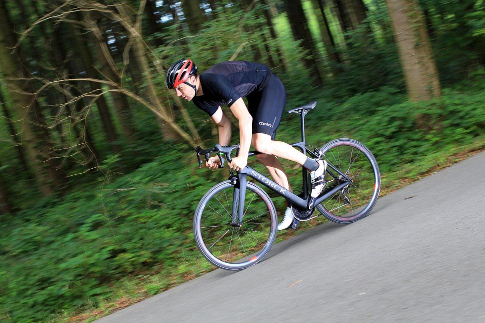 Storck Fascenario.3 - riding 2.jpg