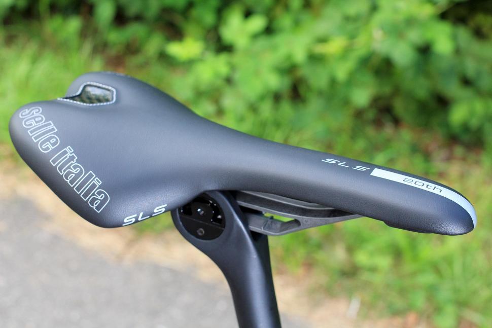 Storck Fascenario.3 - saddle.jpg