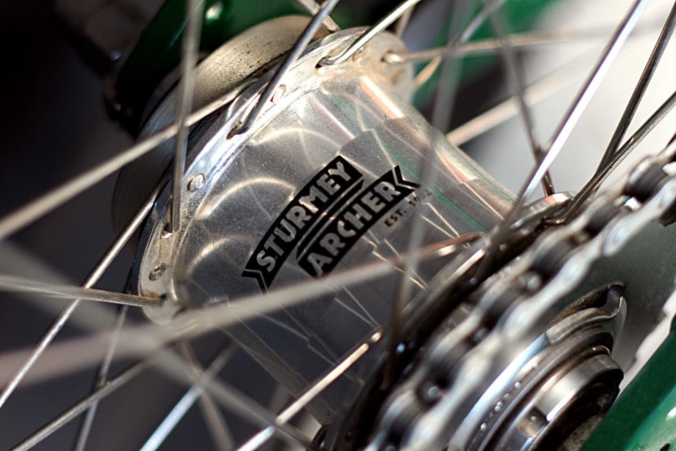 Sturmey-Archer hub (CC BY-SA 2.0 Richard Masoner|Flickr).jpg