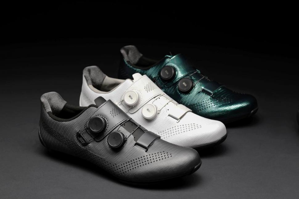 2022 Giant Surge Pro shoe colours