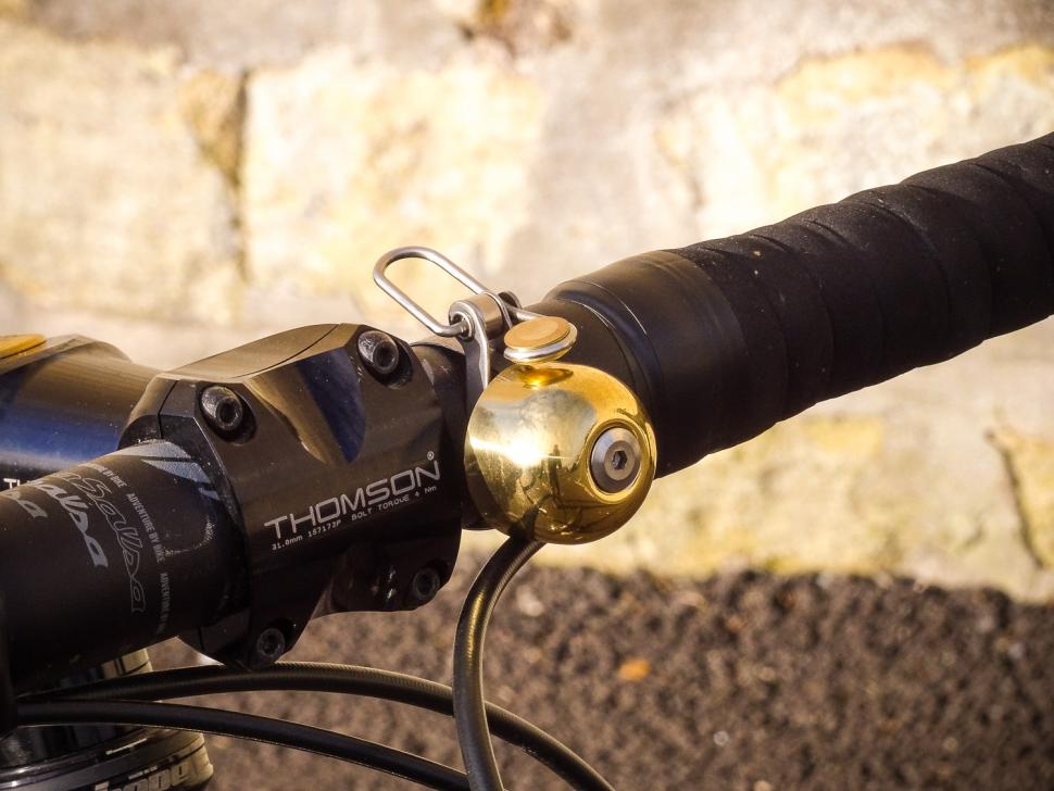 Sven Cycles Pathfinder - bell.jpg