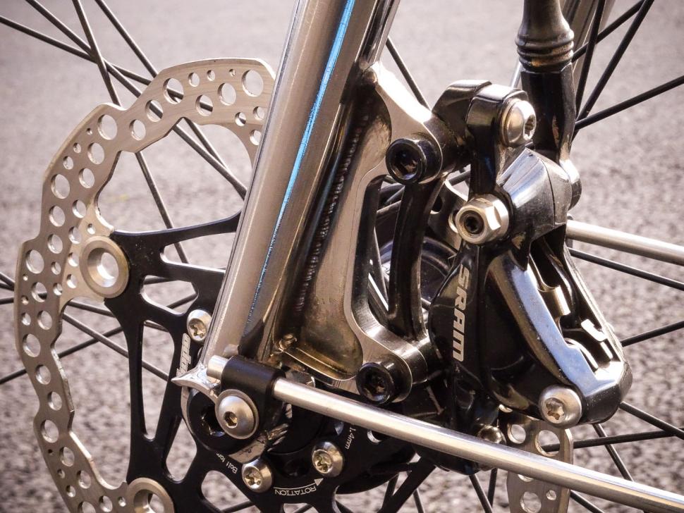 Sven Cycles Pathfinder - front disc brake.jpg