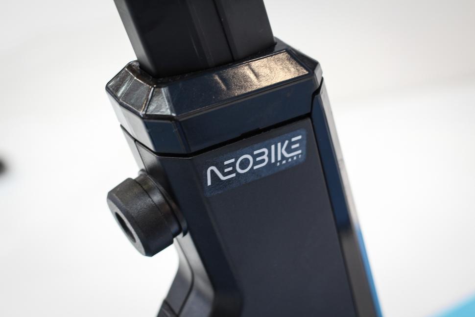 tacx_neobike_eurobike_show_2018-6.jpg