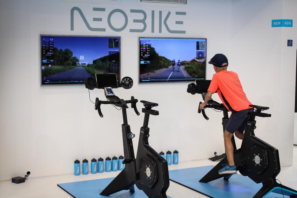tacx_neobike_eurobike_show_2018-8.jpg