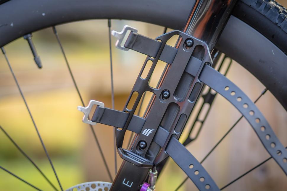 2021 Tailfin Cargo Cage Lifestyle Image 9