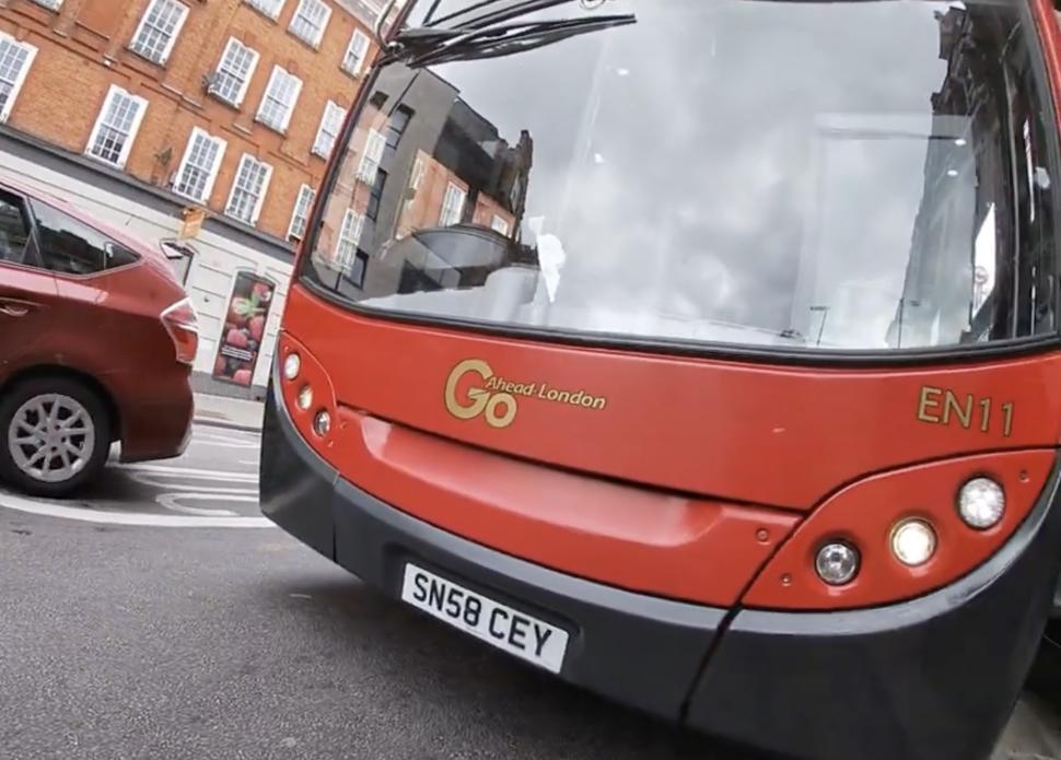 Tailgating London bus driver (Twitter: Rendel Harris)